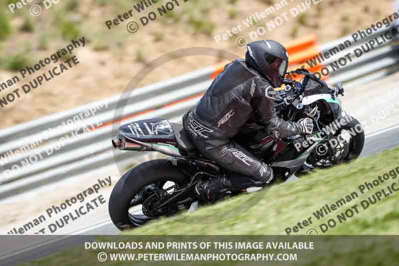 cadwell no limits trackday;cadwell park;cadwell park photographs;cadwell trackday photographs;enduro digital images;event digital images;eventdigitalimages;navarra;no limits trackdays;peter wileman photography;racing digital images;trackday digital images;trackday photos